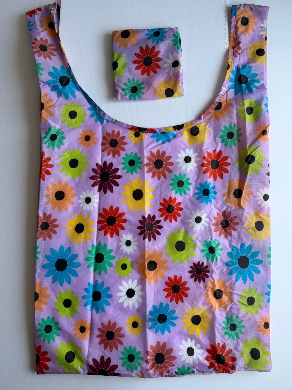 NWOT BAGGU Wild Daisy Standard Size - Picture 2 of 5